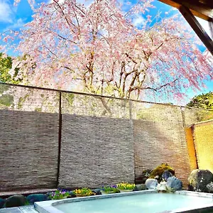 fuji-hakone-guest-house-250-0631.hotelshakone.com/